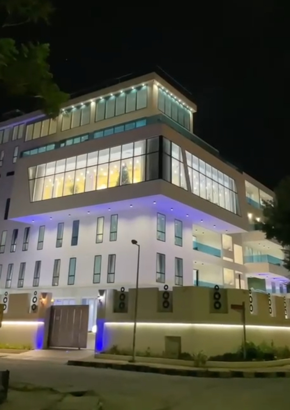 5-Bed Detached Duplex