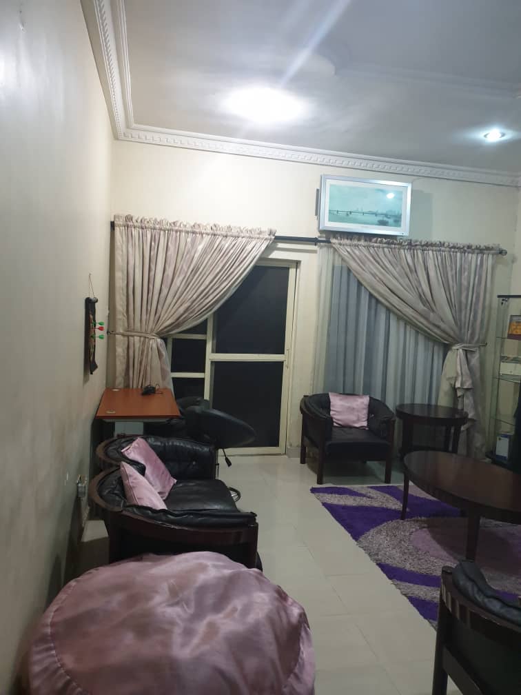 6-Bed Mansion with Pool